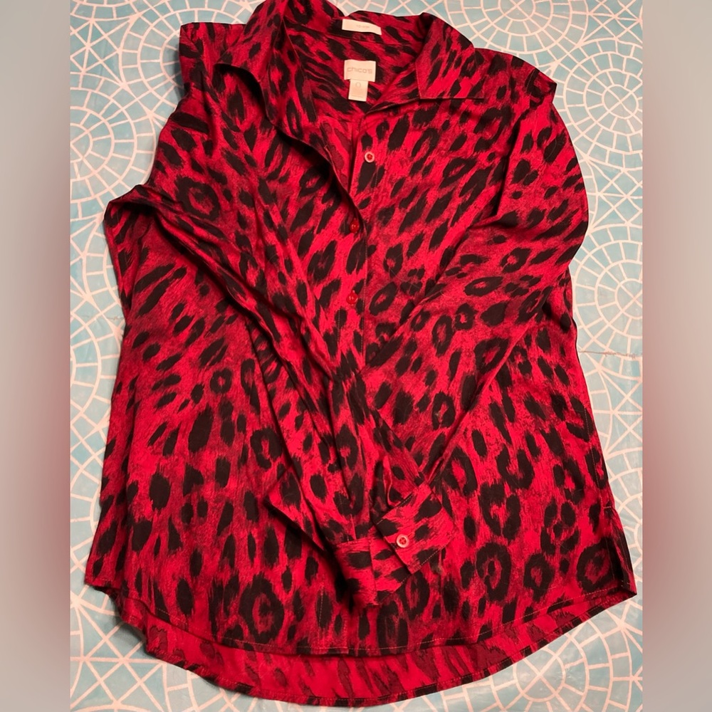 💛TODAY***$16***Chico’s red and black cheetah print, collared, button down shirt